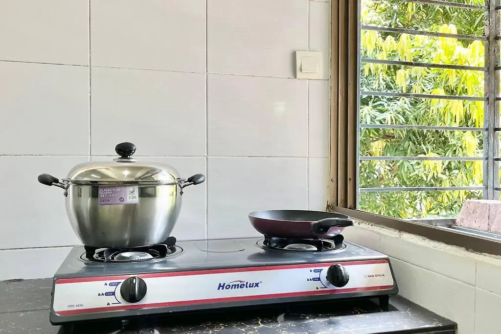 3Br Family Stay At Desa Pandan Kl Ready Wifi Netflix Kuala Lumpur 0*,  Malaysia